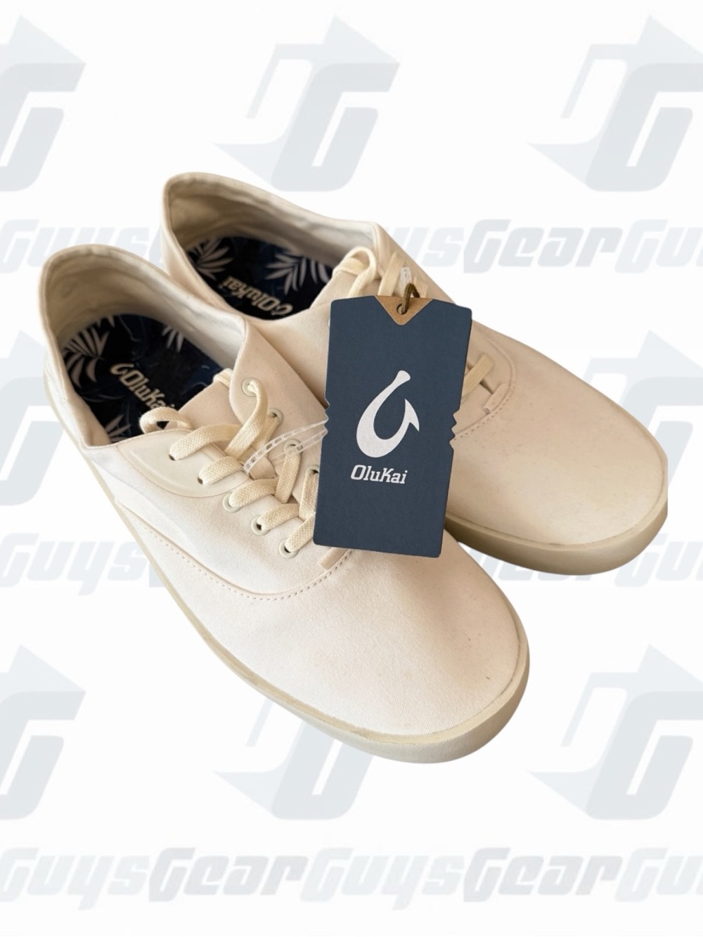 OluKai Tradewind Men's Low-Top Lace-Up Sneakers in Cream 8 1/2
